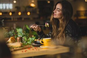 Mindful eating: qué es, beneficios y cómo iniciarse